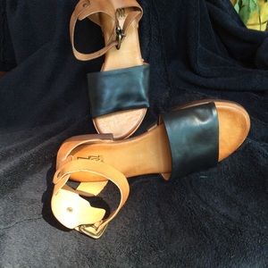 Miz Mooz sandles size 8.5 to 9.